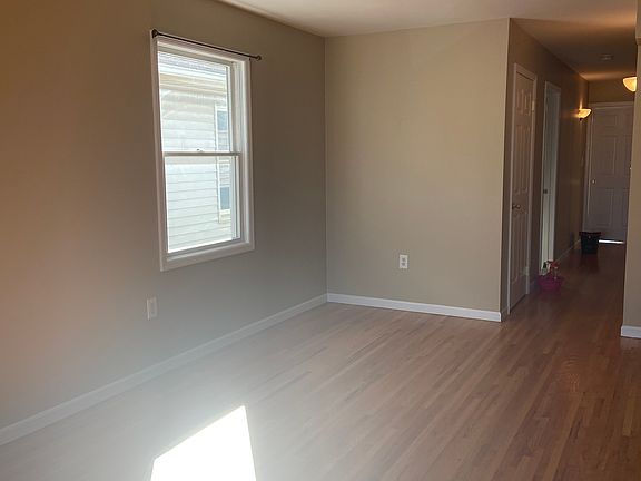 3rd image of 75 Main St Floor 2