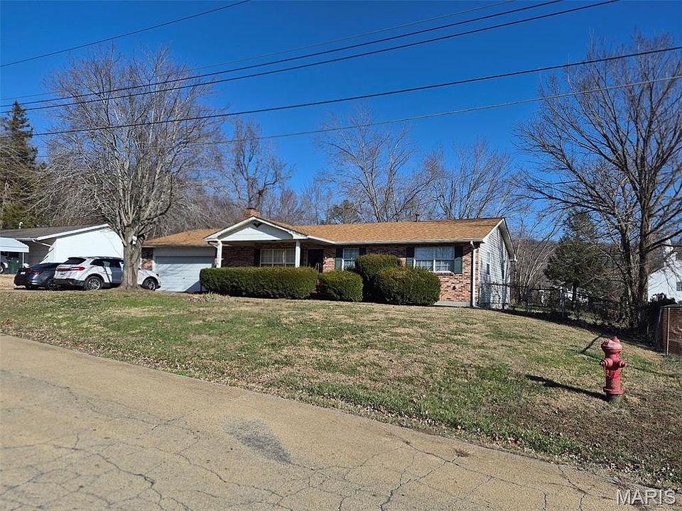1st image of 308 N McCune St