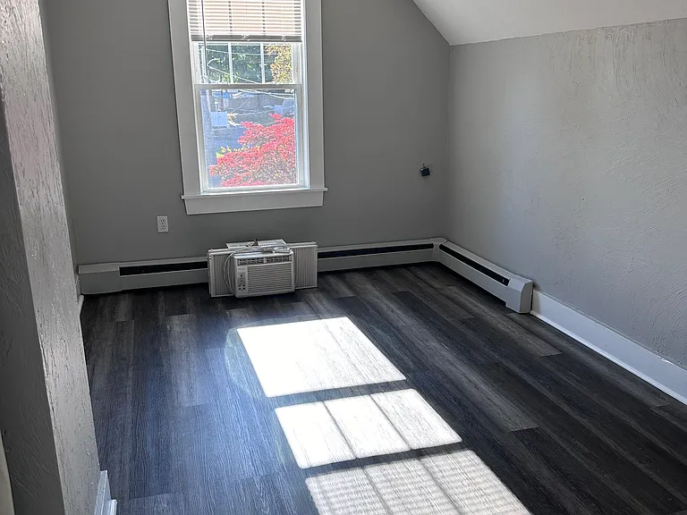 55 Norwood St — Photo 8