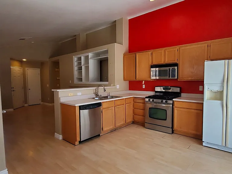 8909 Colorful Pines Ave — Photo 8