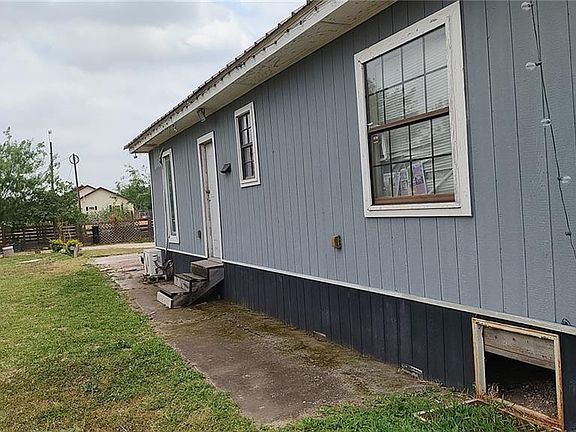 3rd image of 323 Yasmin St