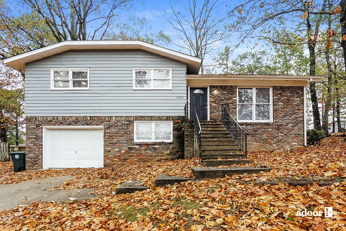 Building Photo - 1032 Medina Dr