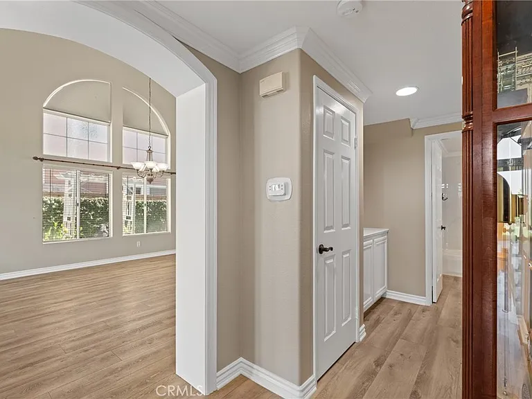 6430 Regents Ct — Photo 19