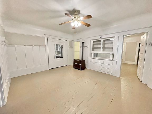 5th image of 1818 G St APT 01