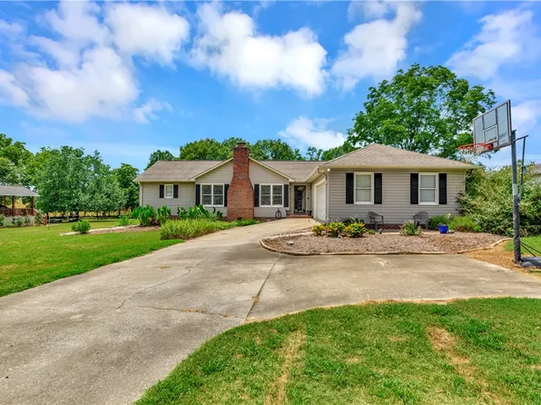 1813 Busby Rd, Anderson, SC 29626