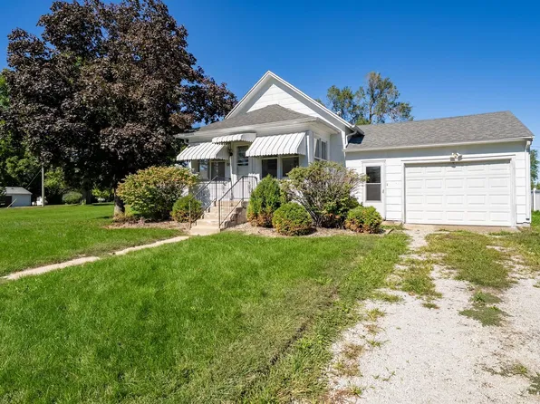 406 E Cherry St, Chatsworth, IL 60921