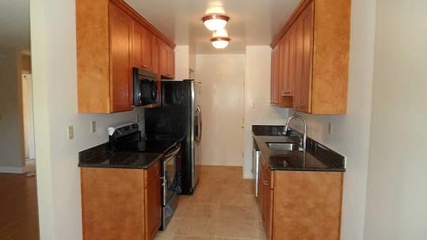 1st image of 348 Nature Dr #B