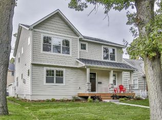 3005 54th St W, Minneapolis, MN 55410