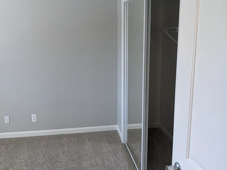 Kodiak Legrande — Photo 6