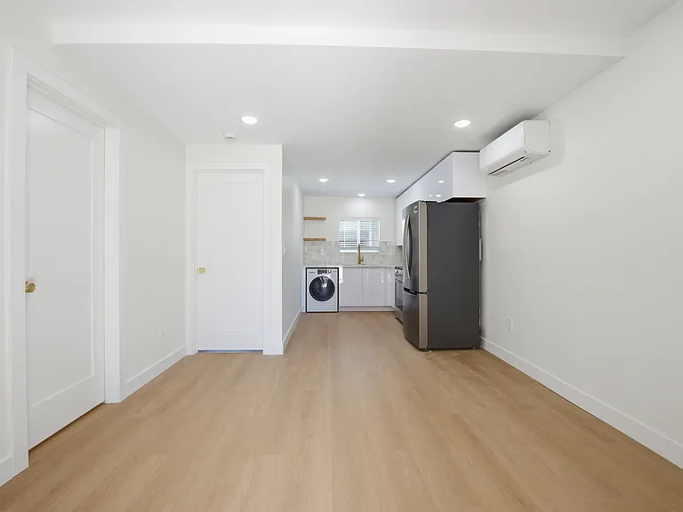 4559 Campus Ave #11 — Photo 2