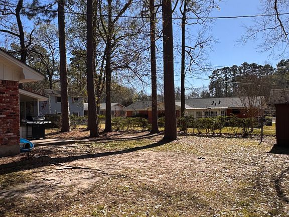 5th image of 502 Willow Bend Dr
