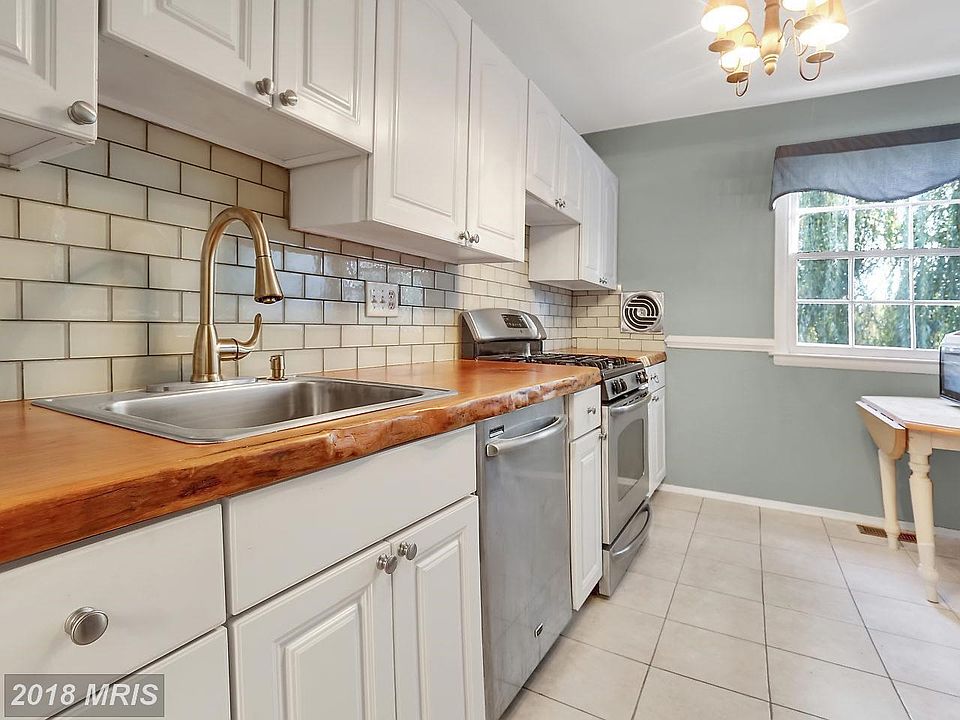 Renovated Kitchen Showcases a Live Edge Countertop