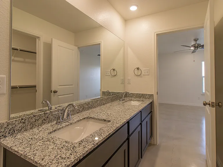 1230 Lehmann Dr — Photo 14