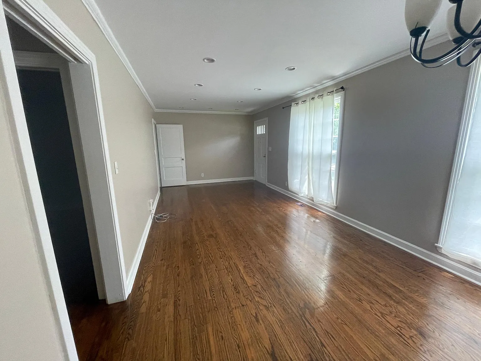 2 bed, 1.5 bath, 1524 sqft, $2,900 — Photo 3