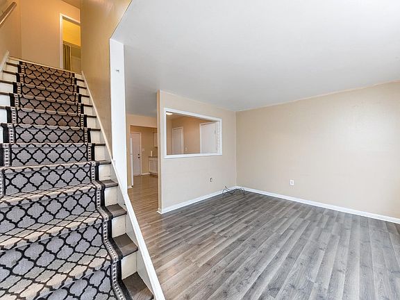 2nd image of 206 S 1st St APT C