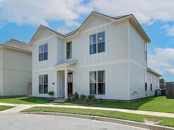 3rd image of 100 Harvey Cay Ln