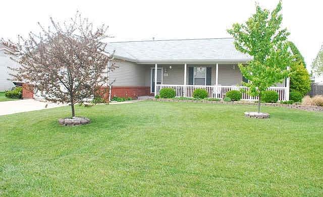 2nd image of 801 Saint John Dr