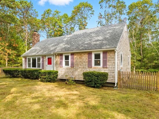 28 Shepard Place, East Falmouth, MA 02536