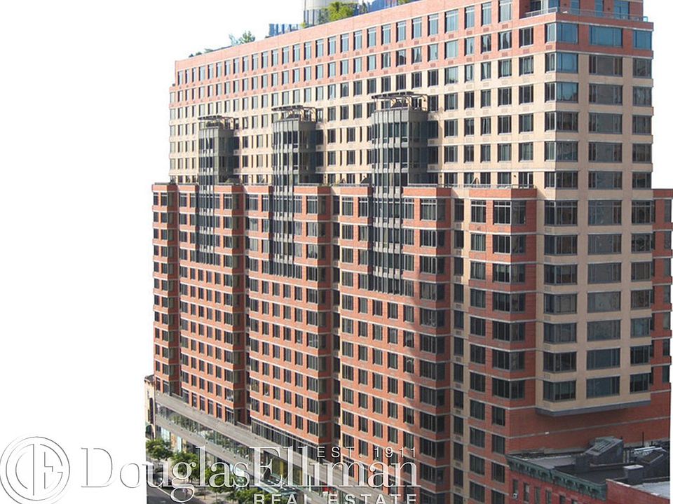 1st image of 222 E 34th St APT 907