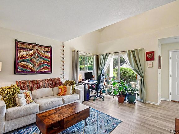 3rd image of 1601 Great Western Drive #Q4