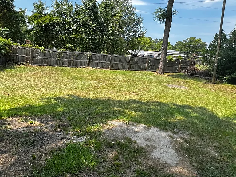 124 Tyler Rd — Photo 15