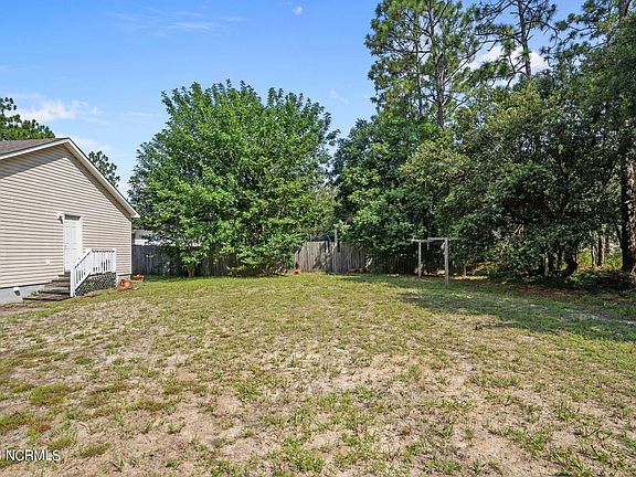 3rd image of 1221 Beaufort Road