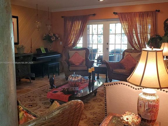 4th image of 16621 Royal Poinciana Dr