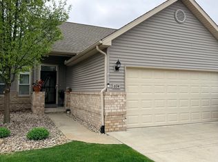 634 Ridge Ln, Tecumseh, MI 49286