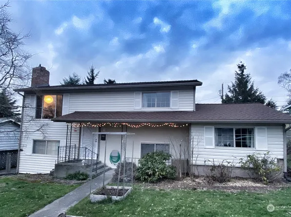 2116 Brewster Place, Bremerton, WA 98310