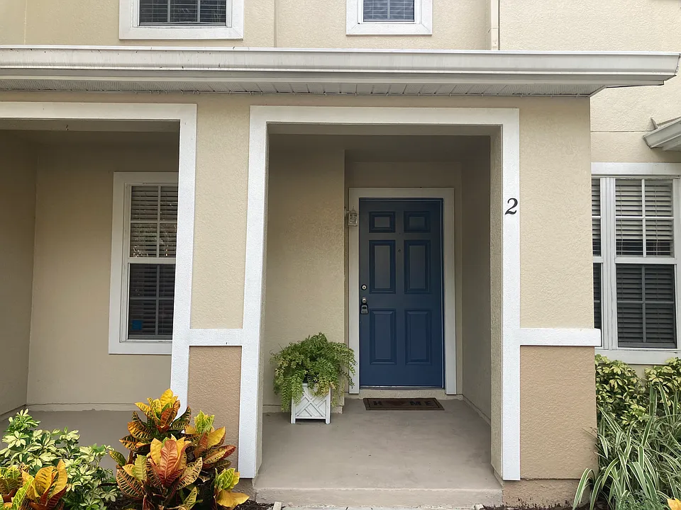 2533 Harn Blvd #2