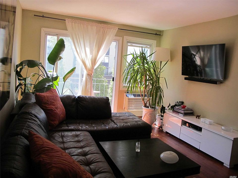 1st image of 20914 23rd Ave APT 2