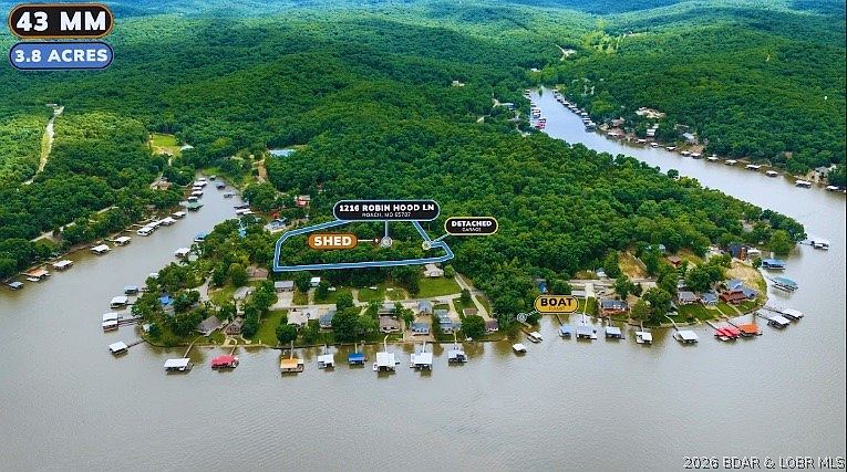 1st image of 1216 Robin Hood Ln