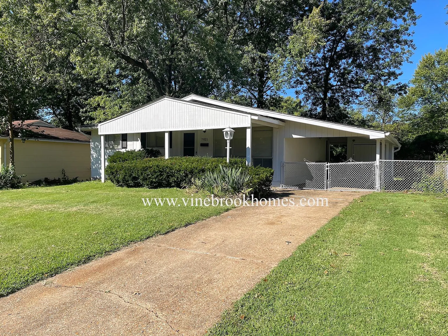 7021 Richwood Ln photo 1