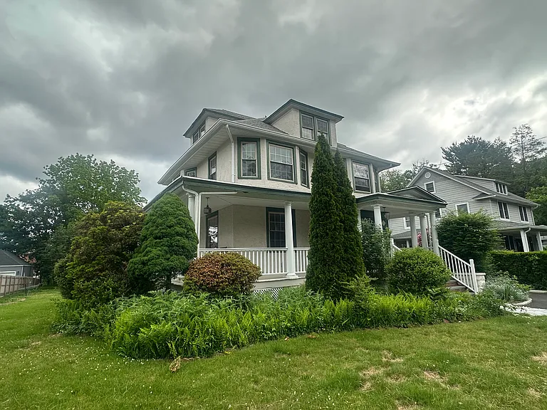 27 Dosoris Way — Photo 2