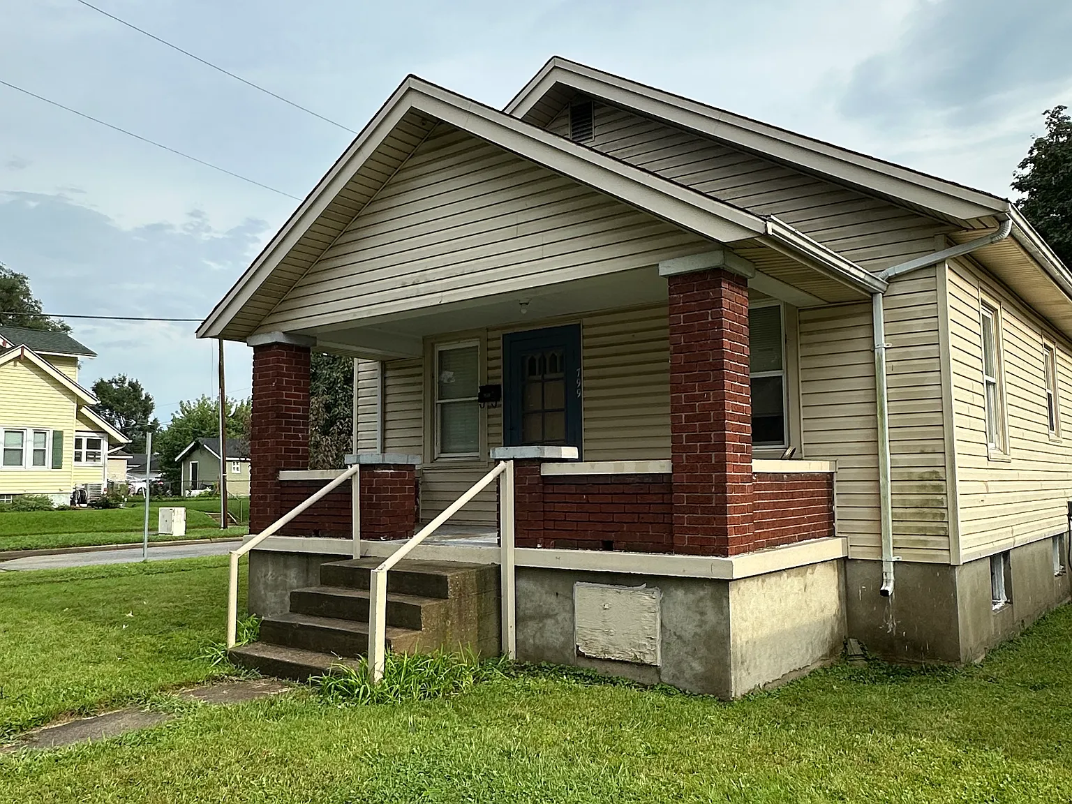 2 bed, 864 sqft, $1,200 — Photo 1