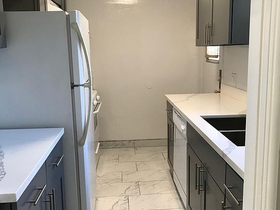5th image of 1018 Pitman Ave