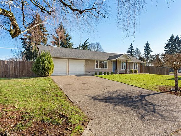 3rd image of 1011 NE 82nd Ave