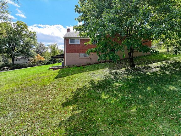 5th image of 706 Westwood Dr