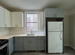 426 S 17th St #L3, Newark, NJ 07103