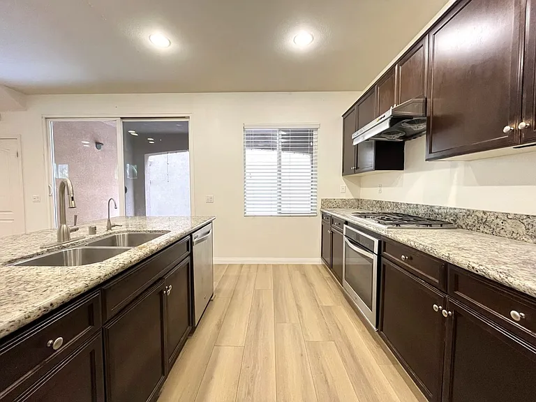 14601 Serenade Dr — Photo 6