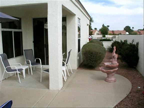 5th image of 20041 N Greenview Dr
