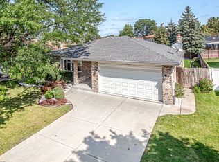 5640 W 81st Pl, Burbank, IL 60459