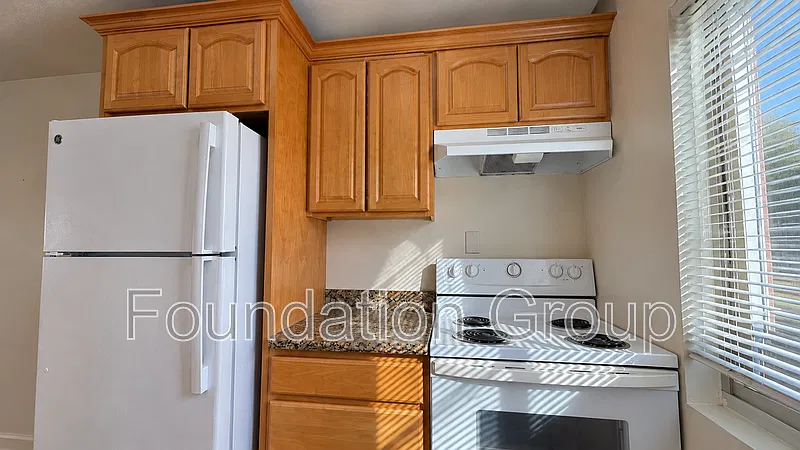 2 bed, 1.0 bath, 850 sqft, $2,365 — Photo 3
