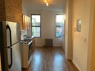 Rented by Flatiron Real Estate Advisors LLC