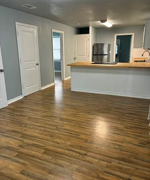 309 E Hoffman Ave — Photo 3