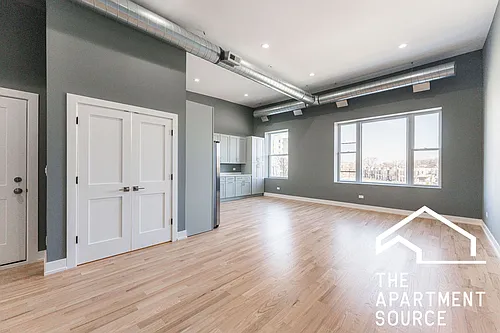 2626 N Milwaukee Ave #2 Photo 1