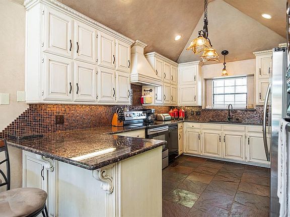 4th image of 6621 Diamond Ridge Dr
