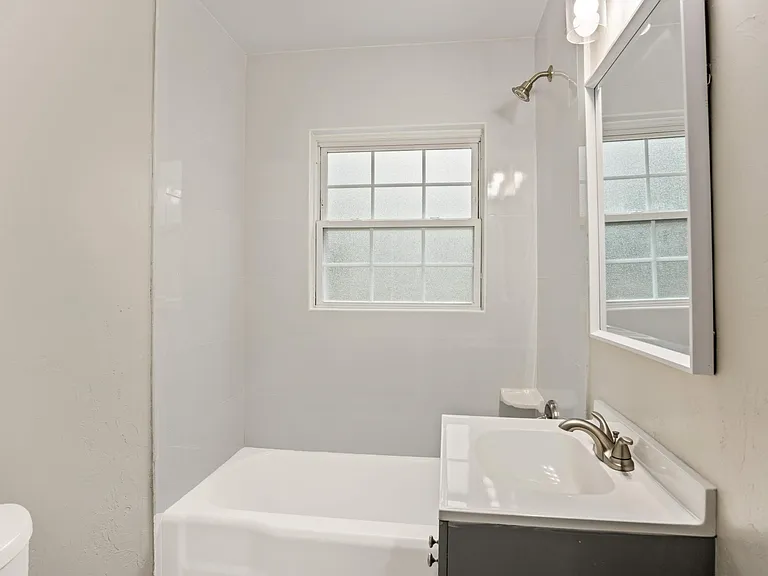 1325 Sharon Rd — Photo 14