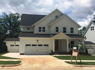 404 Quaker Meadows Ct, Holly Springs, NC 27540