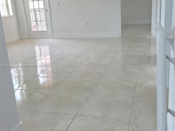 2101 Belmont Ln #2101, North Lauderdale, FL 33068
